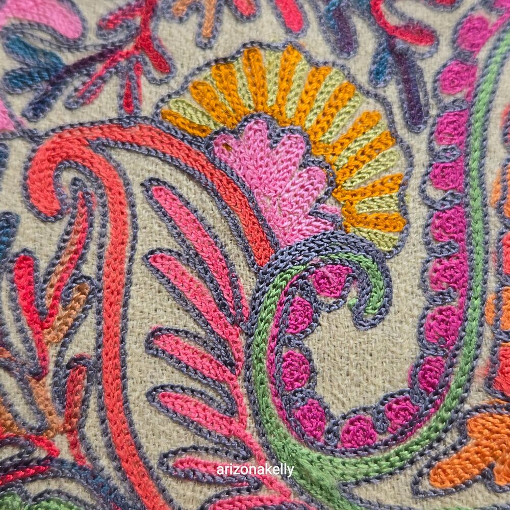 NWOT Cashmere Scarf Wrap Stole Chain Stitch Embroidery Colorful - Picture 12 of 17
